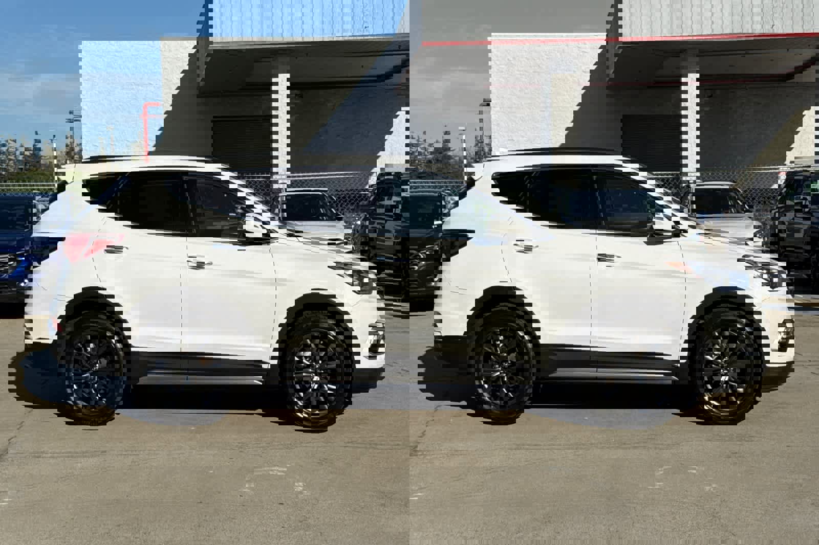 Used 2018 Hyundai Santa Fe Sport w/ Cargo Package image 2