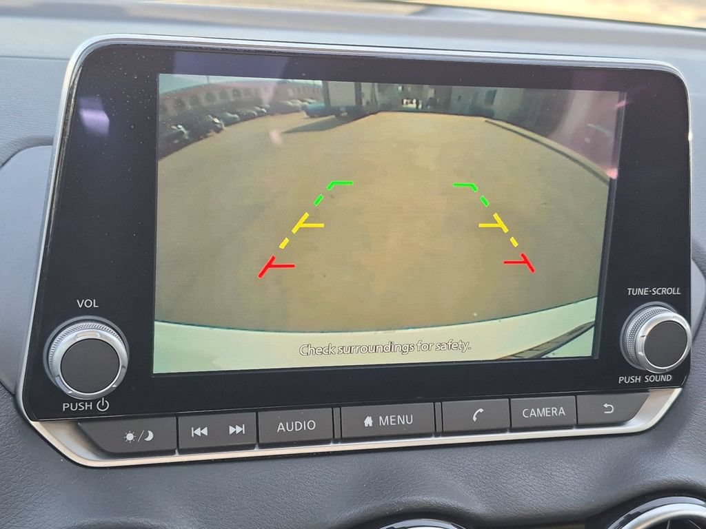 Used 2024 Nissan Sentra SV FWD image 17