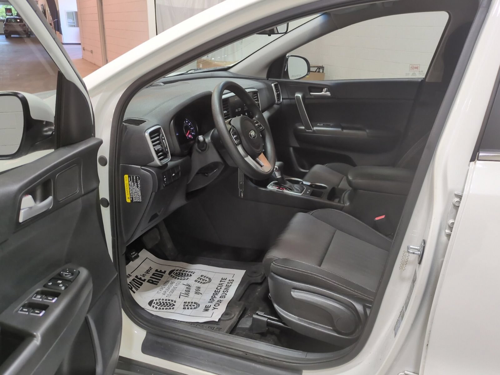 Used 2020 Kia Sportage LX FWD image 15