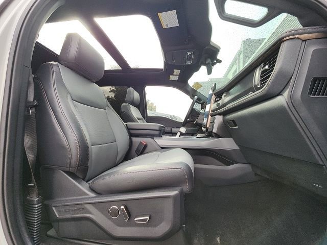 Used 2024 Ford F150 Lightning Lariat image 30