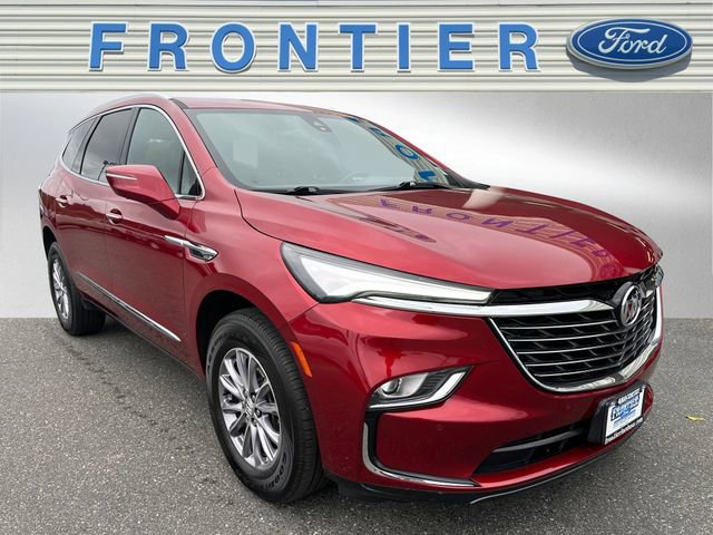 Used 2024 Buick Enclave Premium image 1
