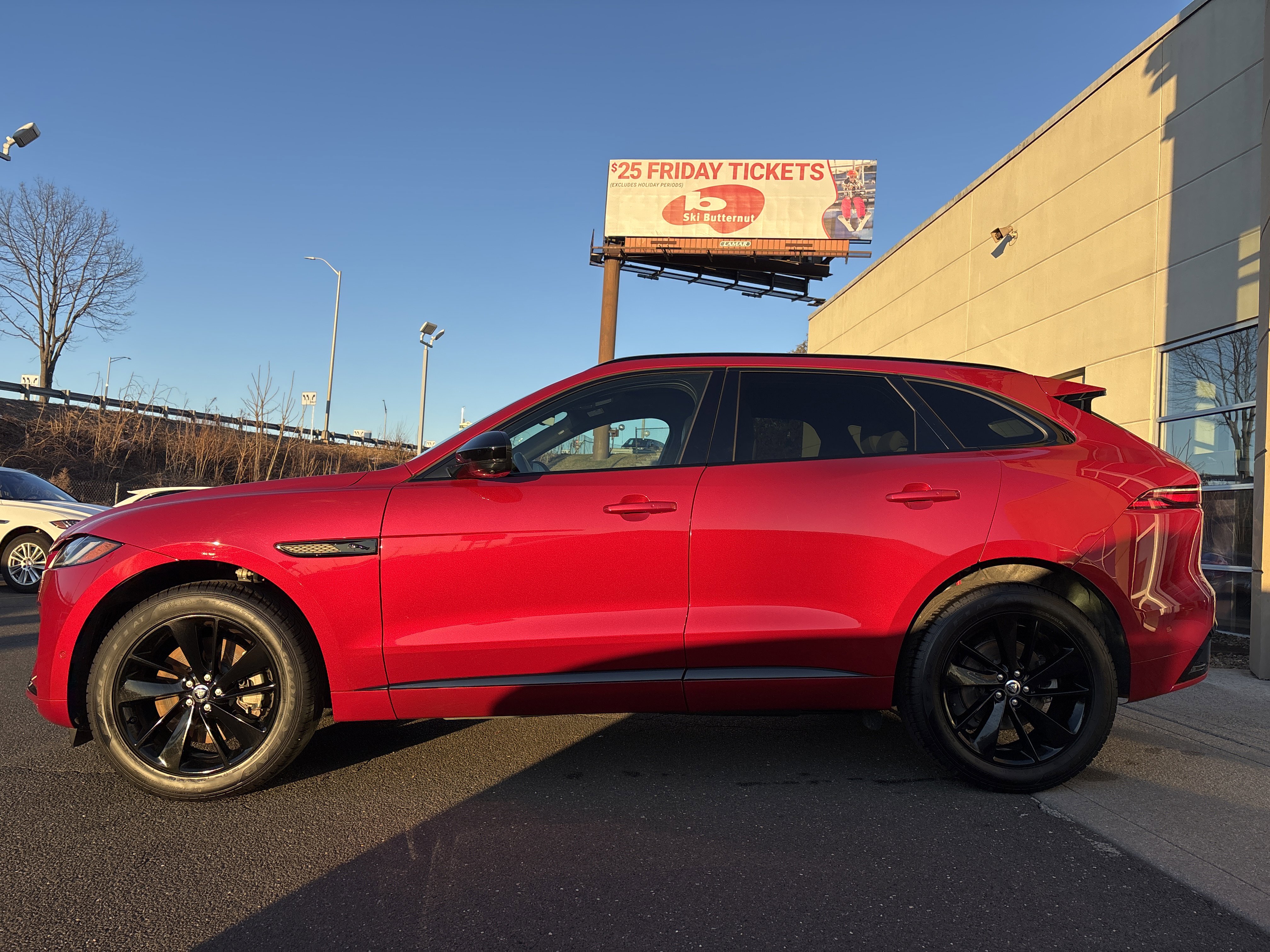 Used 2026 Jaguar F-PACE R-Dynamic S image 4
