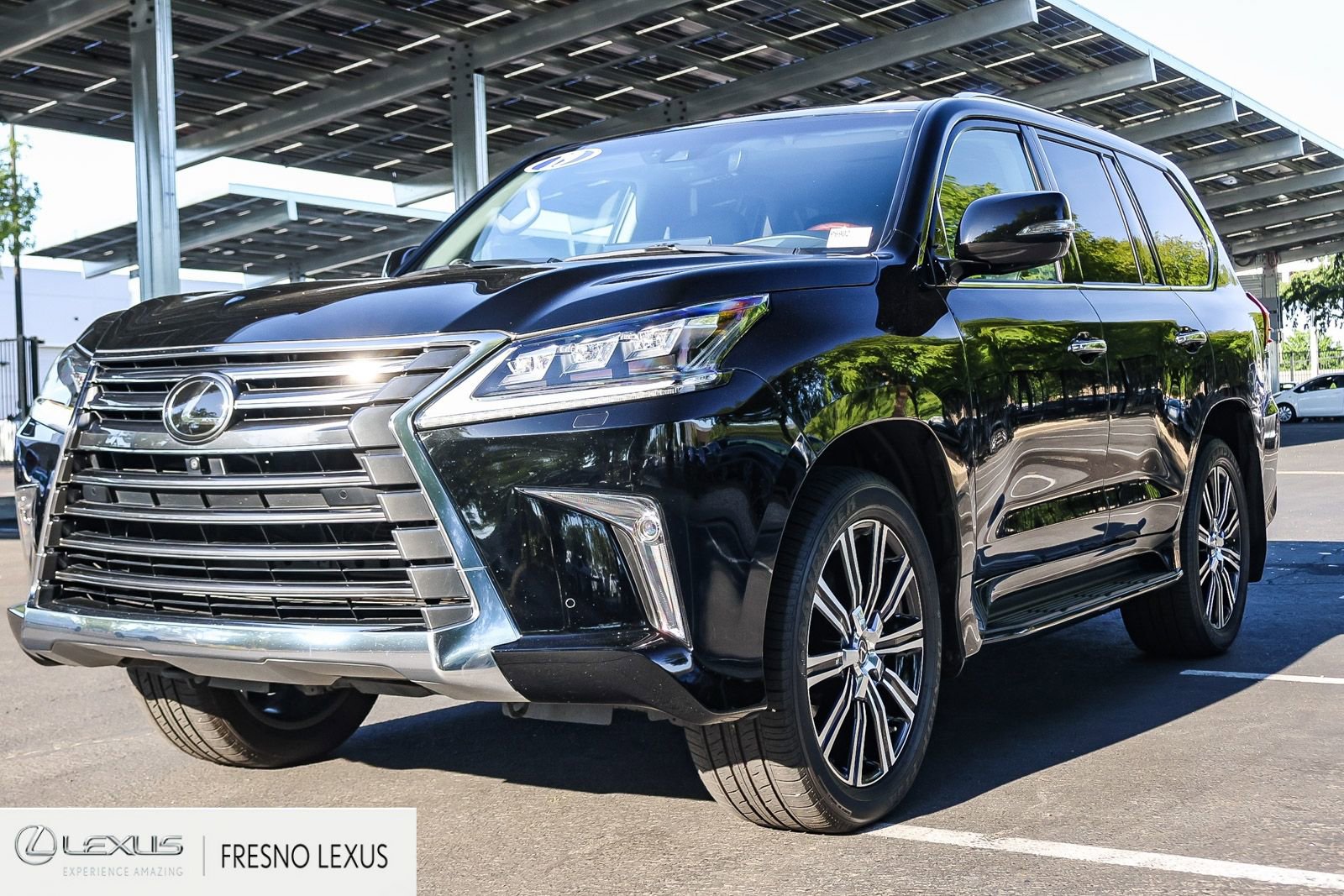 Used 2019 Lexus LX 570 4WD w/ Luxury Package image 3