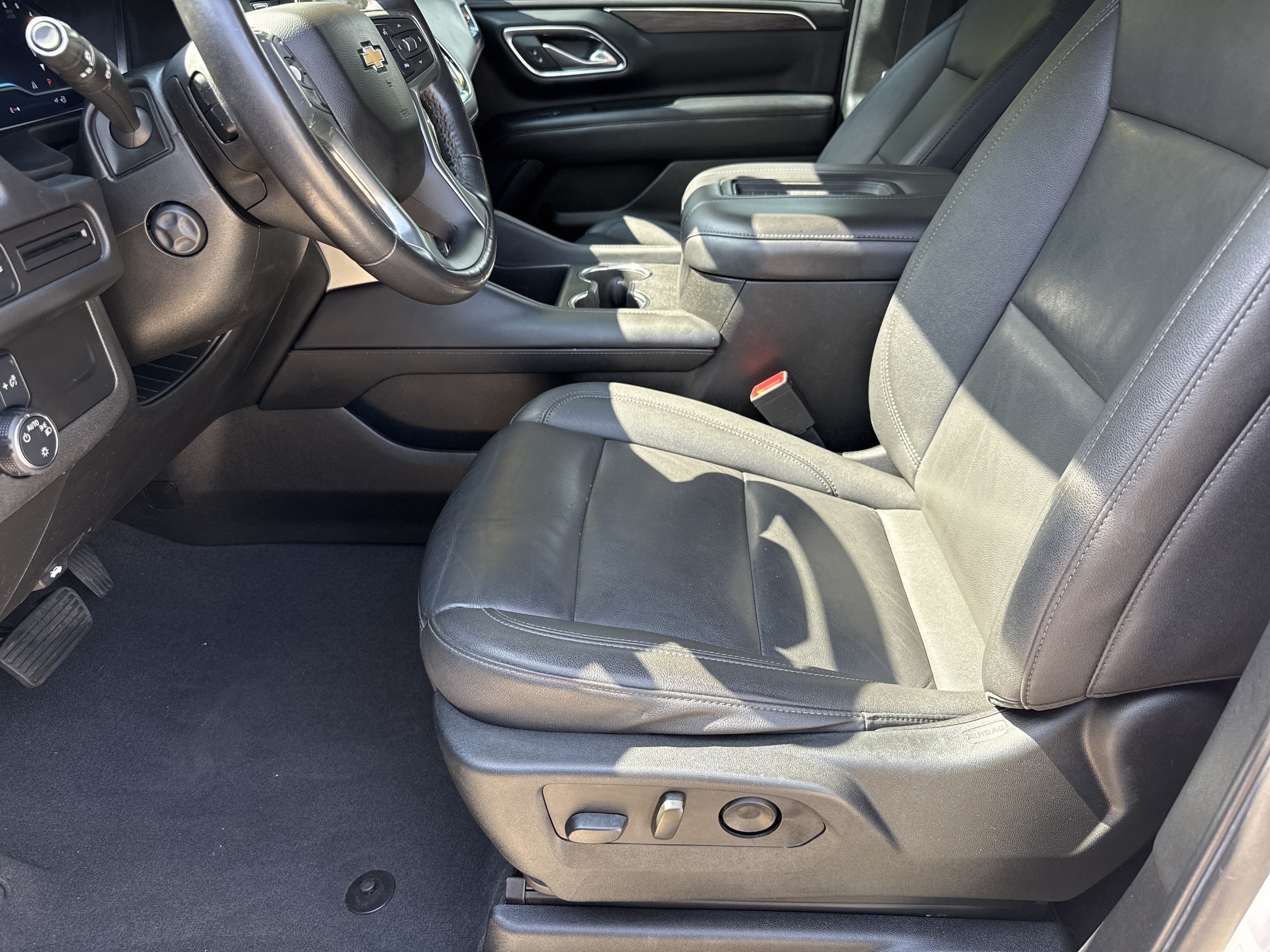 Used 2022 Chevrolet Tahoe LT RWD image 9