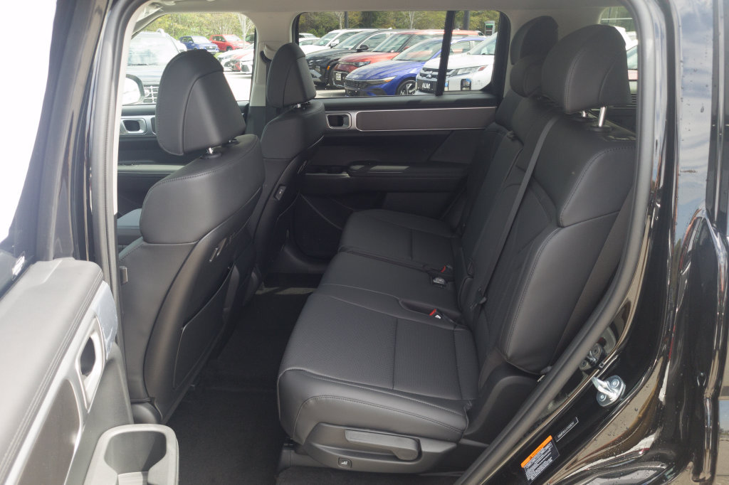 New 2027 Hyundai Santa Fe SEL w/ Tow & Go Package FWD image 16