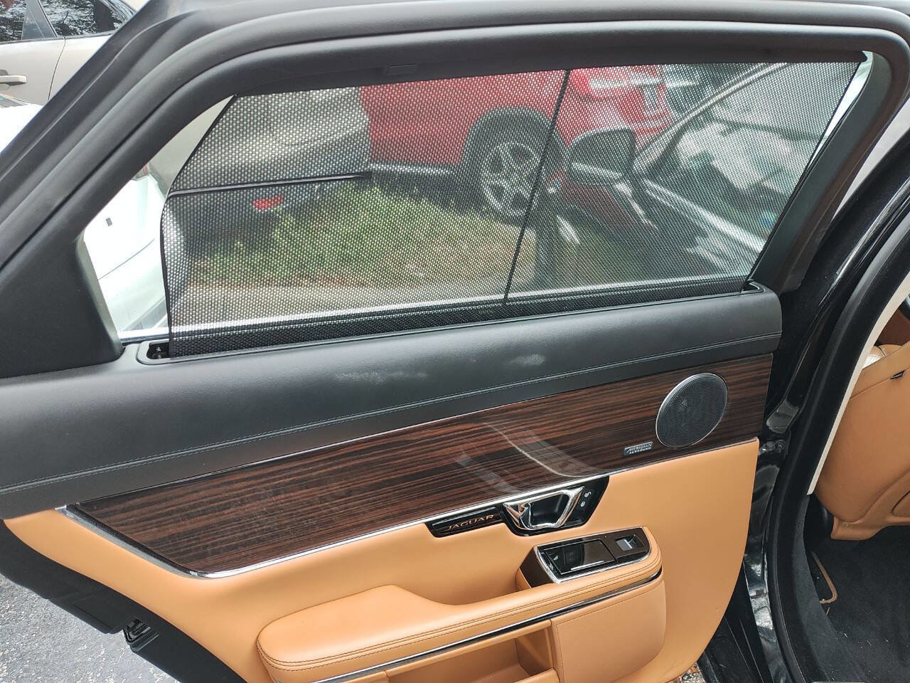 Used 2015 Jaguar XJ L Portfolio image 40