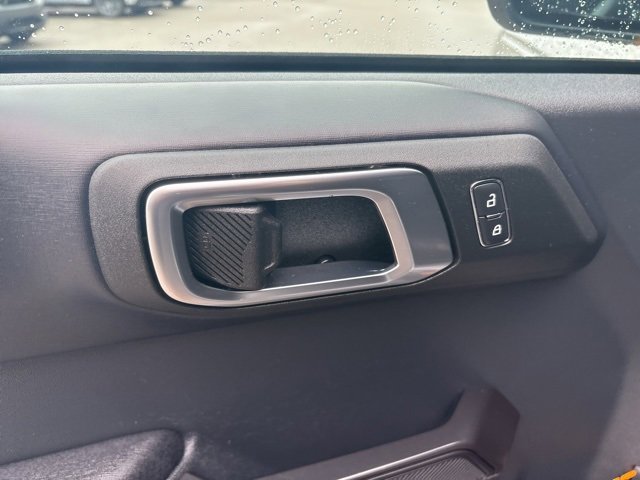 Used 2024 Ford Bronco Badlands image 18