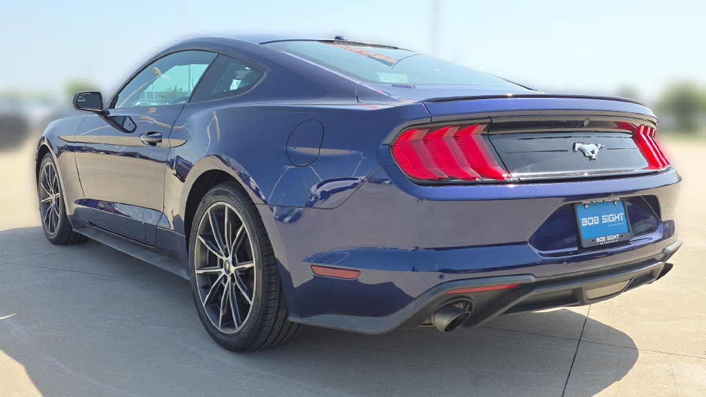 Used 2018 Ford Mustang Coupe w/ Equipment Group 101A RWD image 3