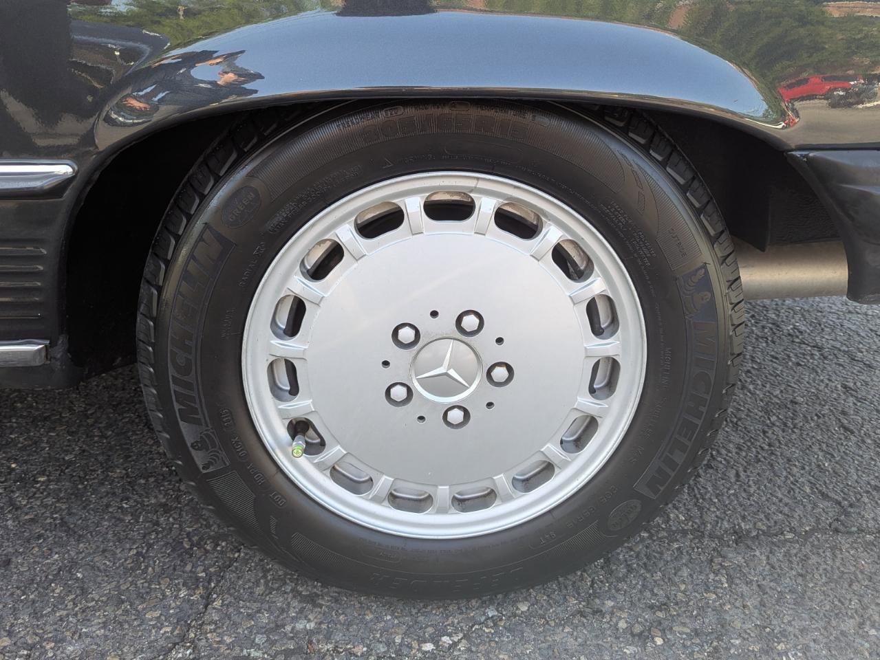 Used 1987 Mercedes-Benz 560 SL image 46