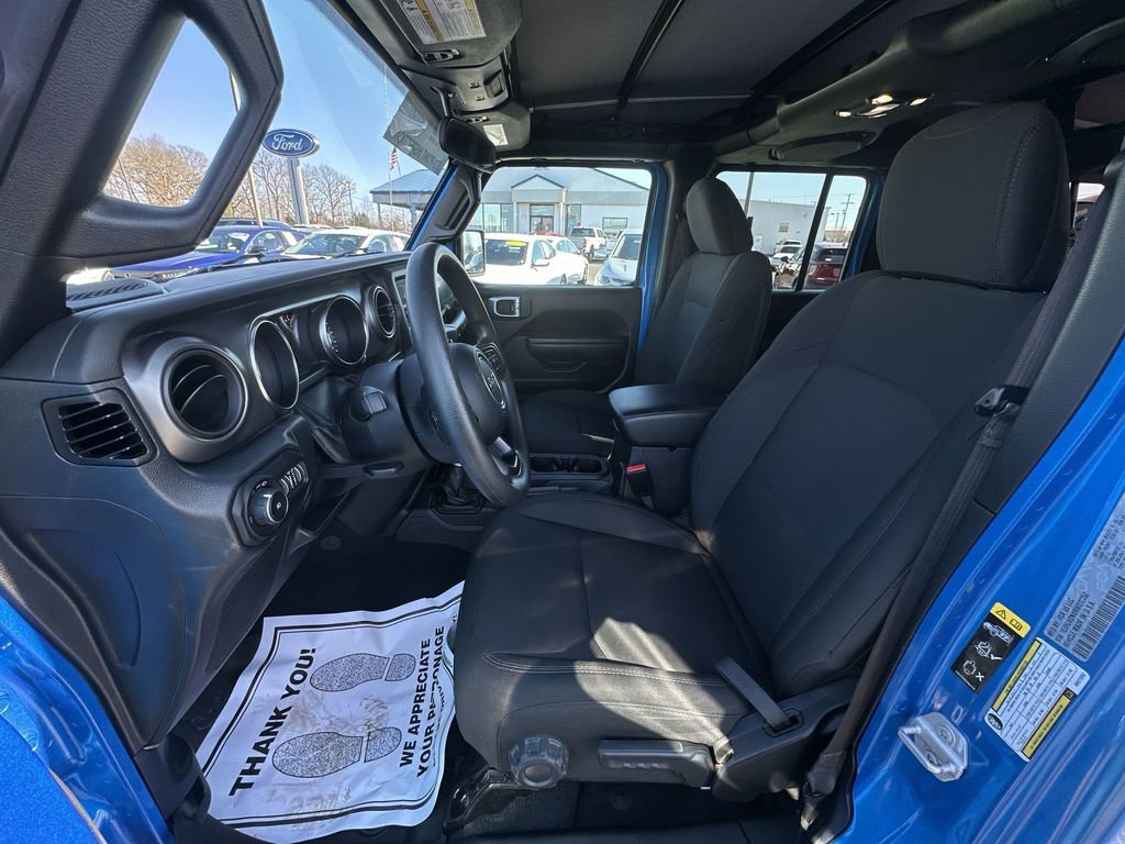 Used 2022 Jeep Wrangler Unlimited Willys image 11