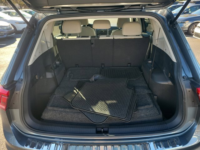 Certified 2022 Volkswagen Tiguan S image 11