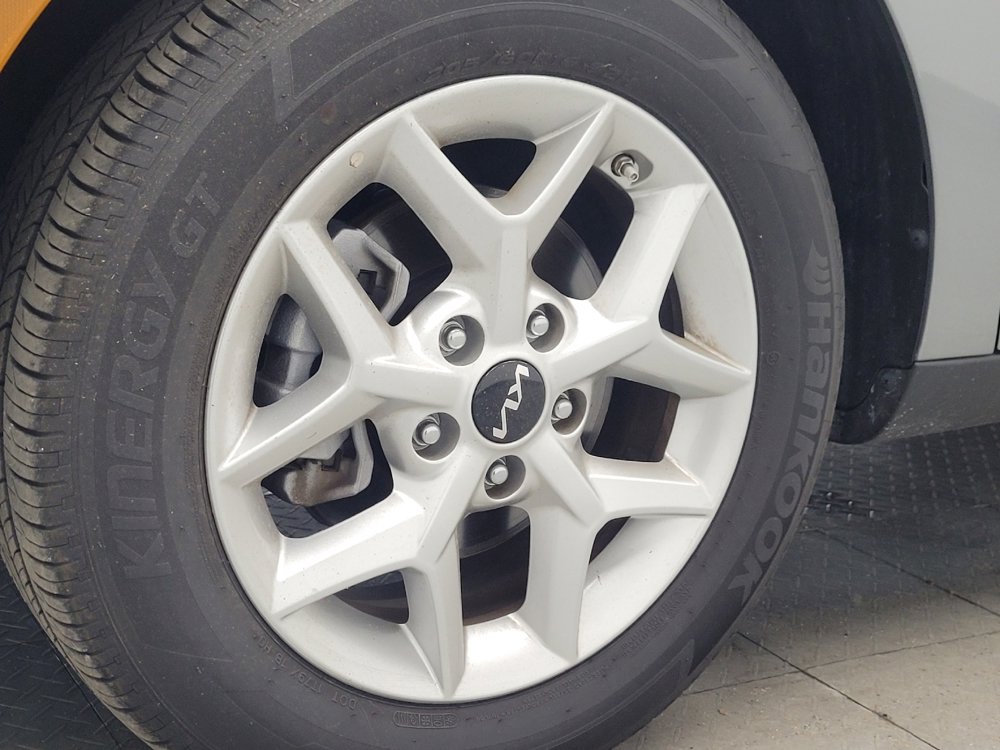 Used 2025 Kia Soul LX image 31