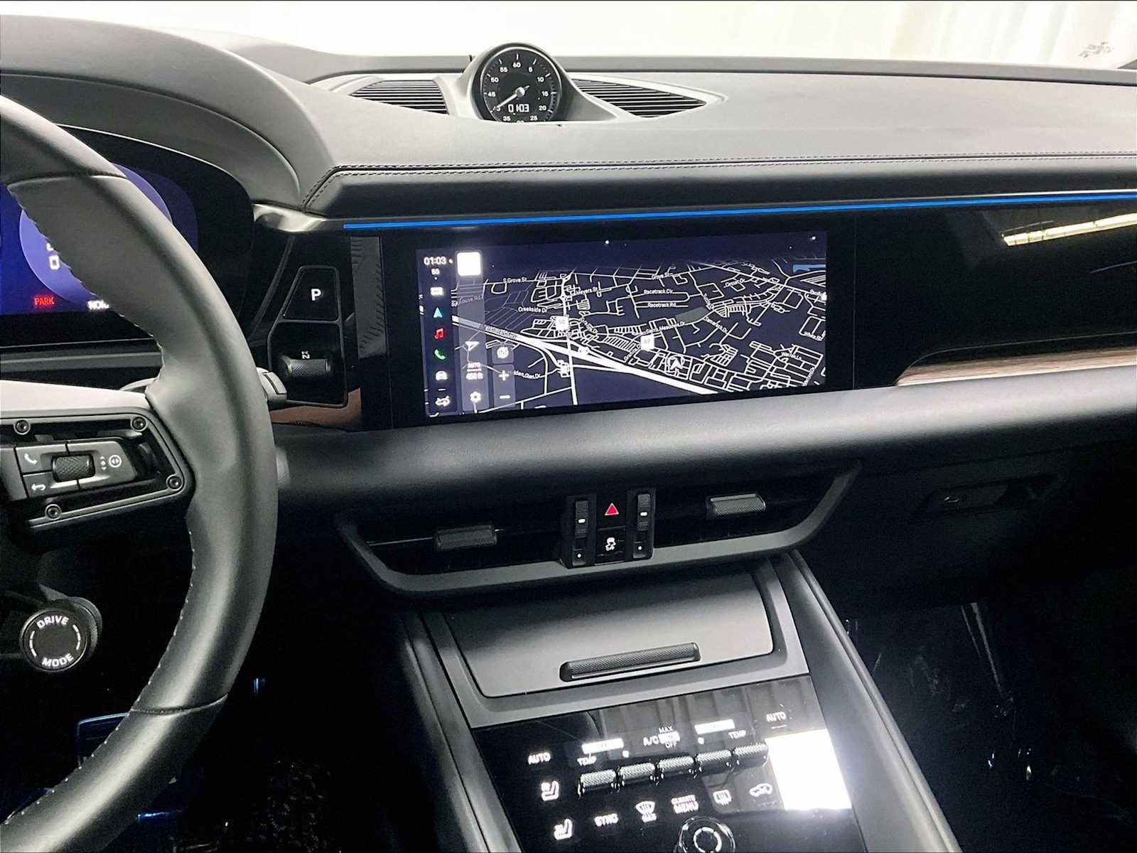 Used 2025 Porsche Macan 4S Electric image 19