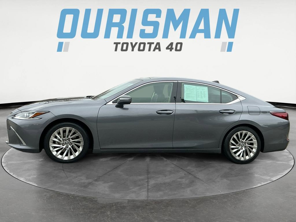 Used 2020 Lexus ES 350 350 Luxury w/ Accessory Package 2 image 4