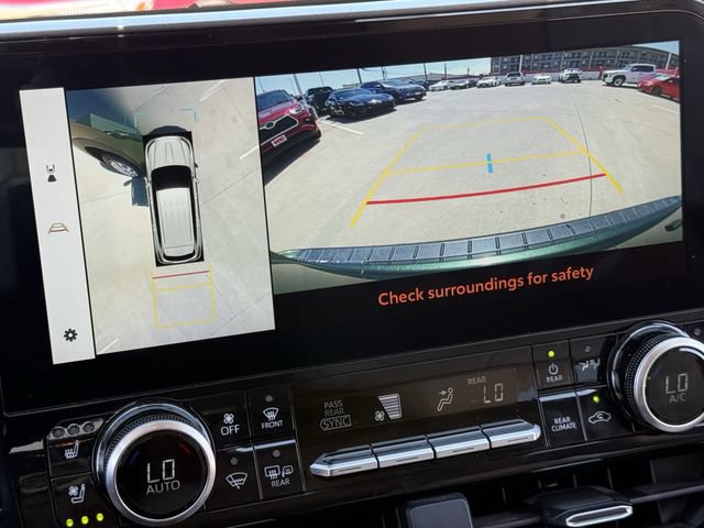 Used 2024 Toyota Highlander Limited FWD image 17