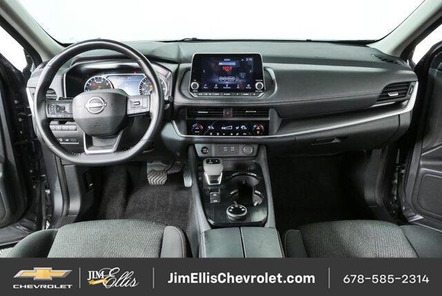 Used 2025 Nissan Rogue SV AWD/4WD image 17
