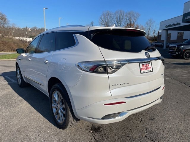 Used 2022 Buick Enclave Avenir image 8