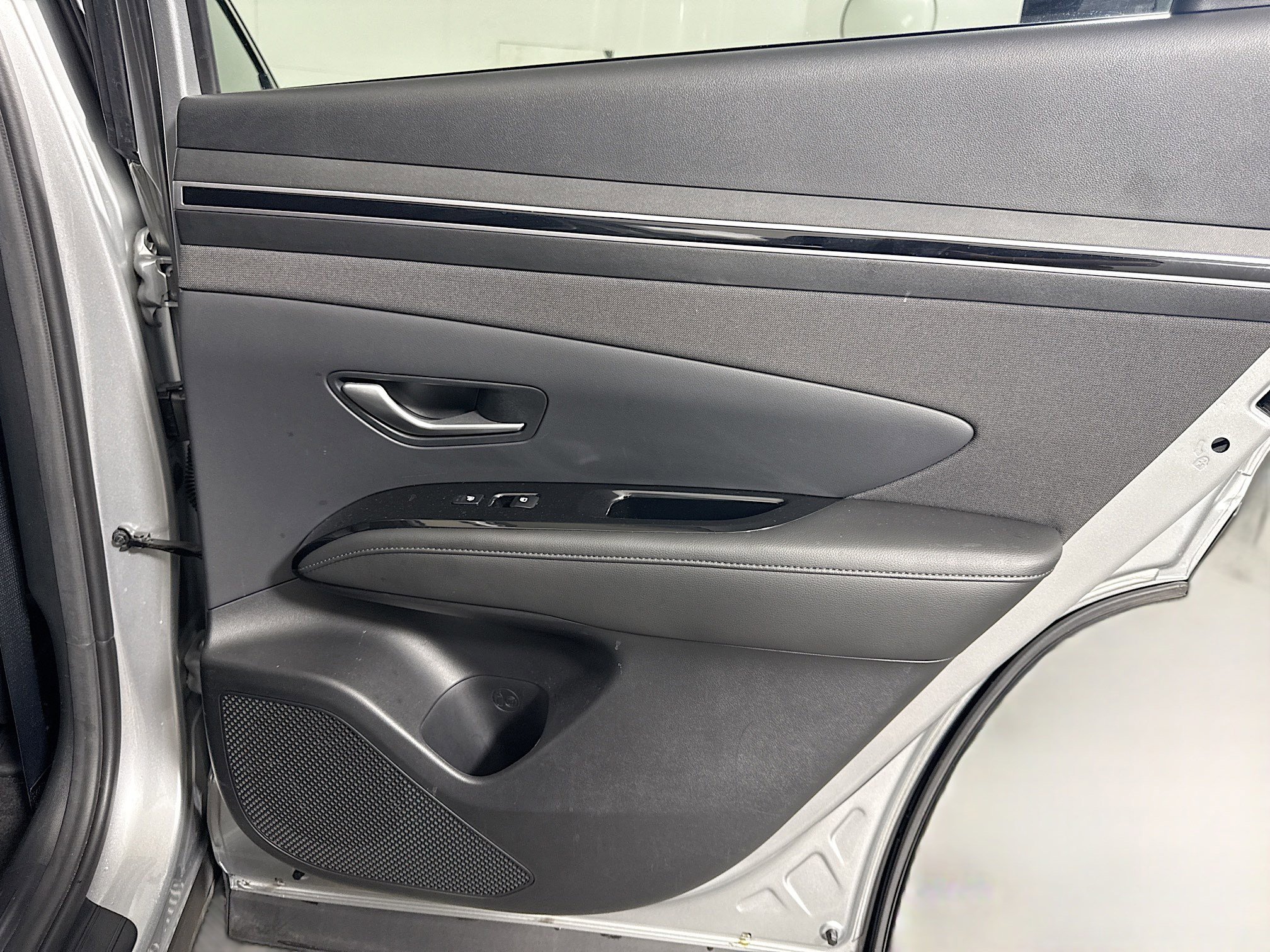 Used 2023 Hyundai Tucson Limited FWD image 28