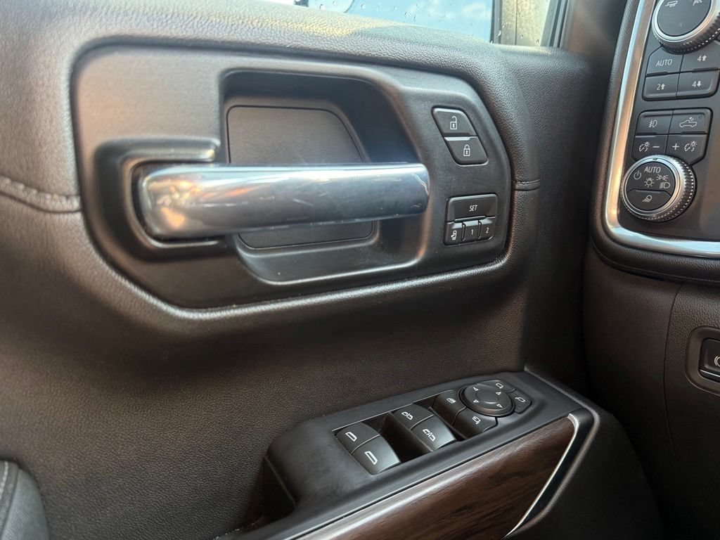 Used 2019 GMC Sierra 1500 SLT AWD/4WD image 12