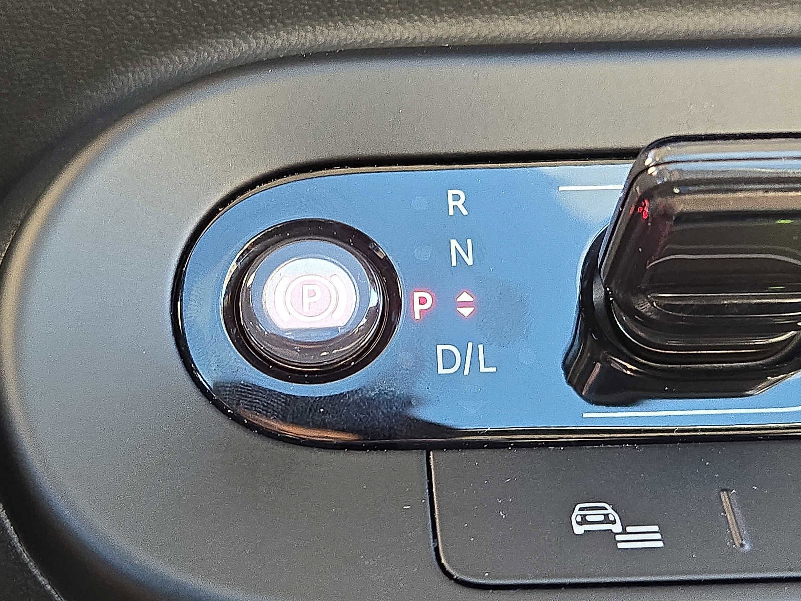 Used 2025 MINI Cooper 2-Door Hardtop image 14