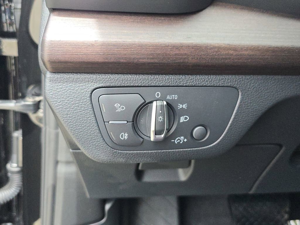 Certified 2023 Audi Q5 2.0T Premium Plus w/ Premium Plus Package AWD/4WD image 29