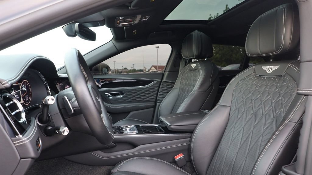 Used 2022 Bentley Flying Spur V8 AWD/4WD image 13