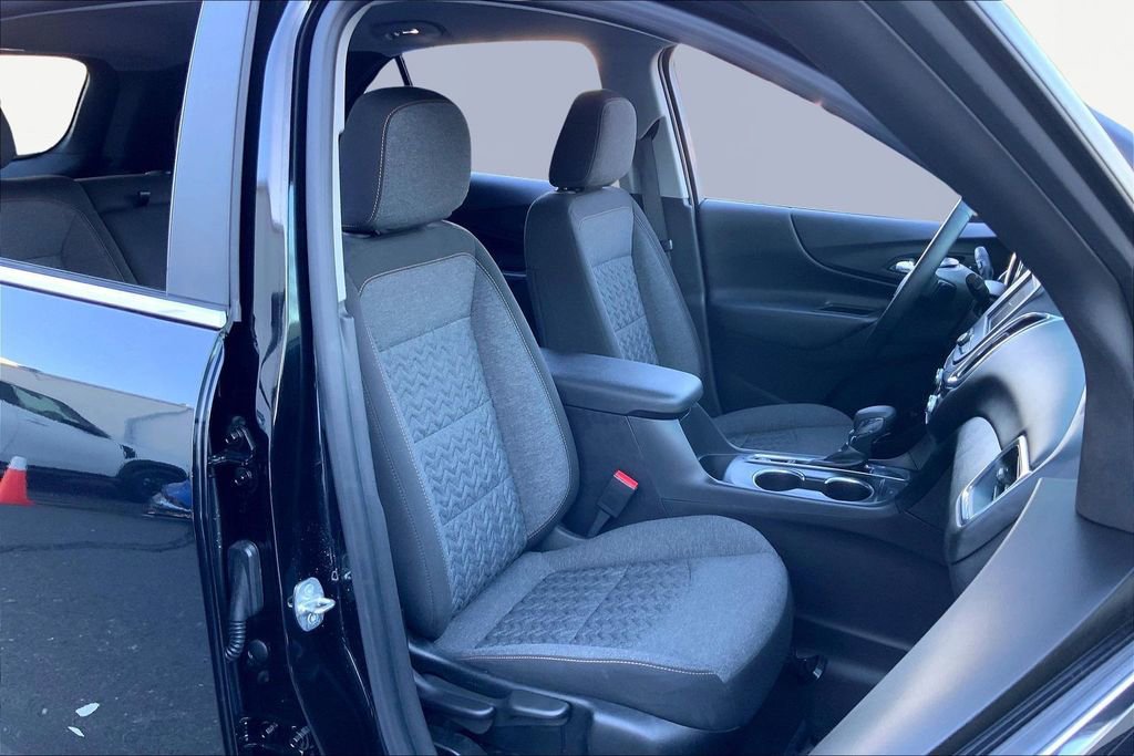 Used 2024 Chevrolet Equinox LT w/ LPO, Floor Liner Package image 19