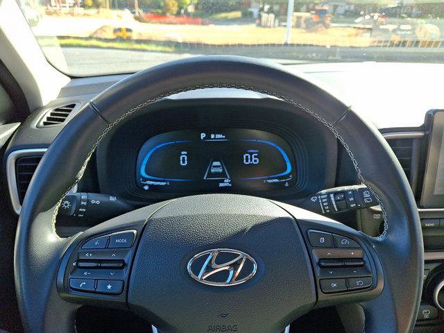 Certified 2024 Hyundai Venue SEL image 19