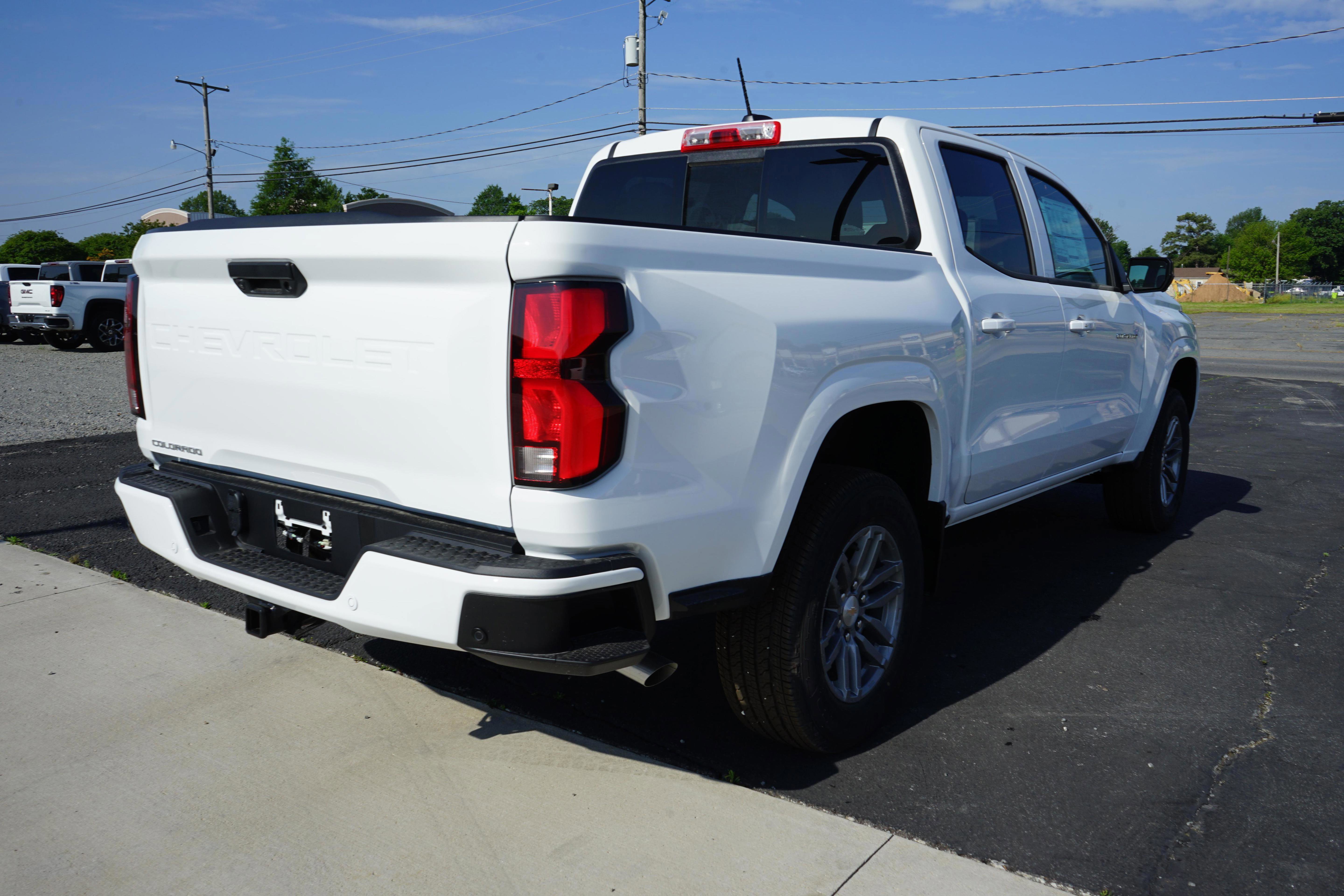 New 2025 Chevrolet Colorado LT w/ LT Convenience Package image 5