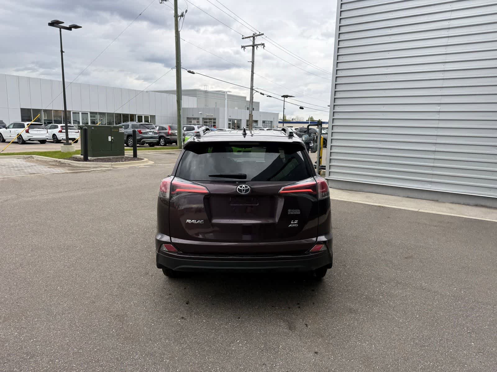Used 2017 Toyota RAV4 LE w/ All Weather Liner Package AWD/4WD image 4
