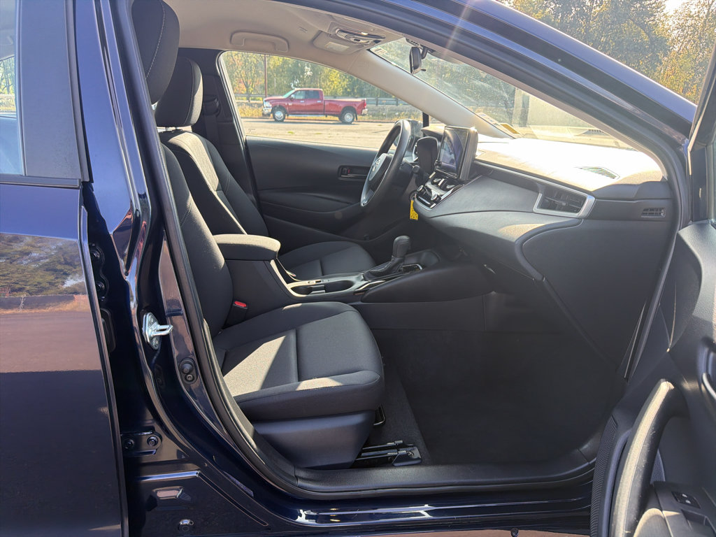 Used 2024 Toyota Corolla LE FWD image 14