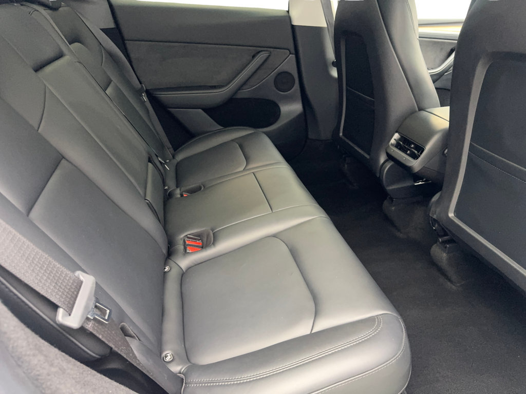 Used 2023 Tesla Model Y Long Range AWD/4WD image 38