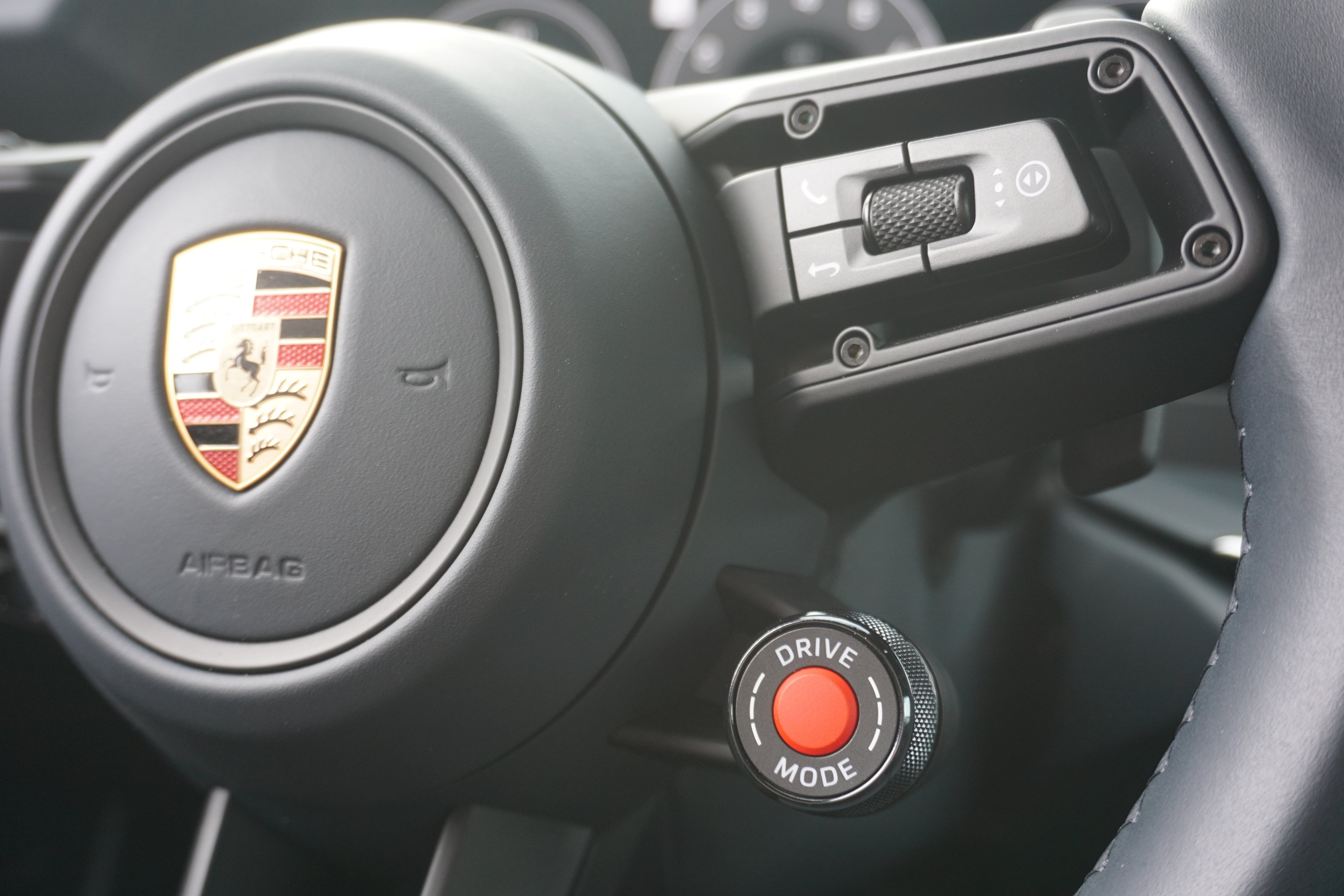Certified 2025 Porsche 911 Carrera S RWD image 21