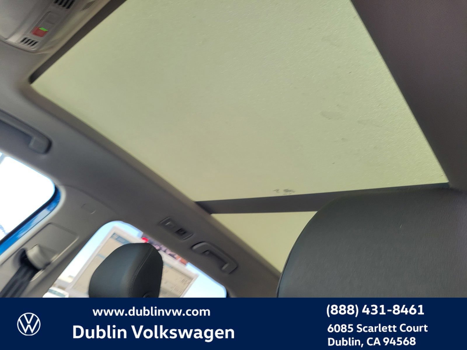 New 2025 Volkswagen Taos SE AWD/4WD image 14