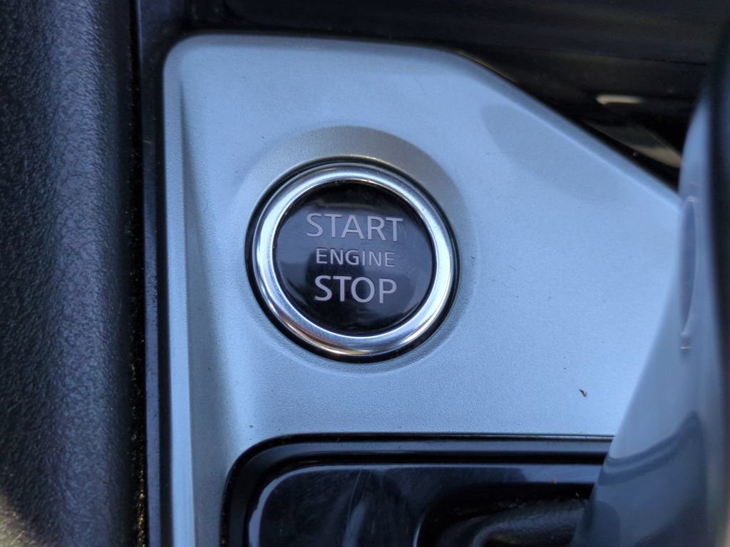 Used 2024 Nissan Altima 2.5 SV FWD image 25
