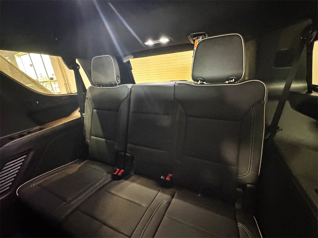 New 2026 GMC Yukon Elevation image 19