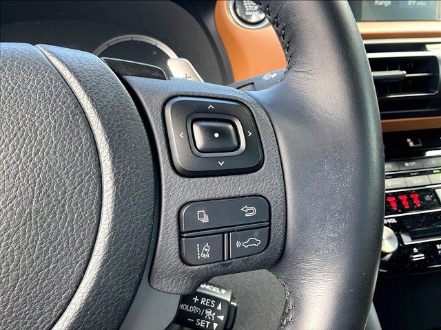 Used 2024 Lexus IS 350 F Sport RWD image 21