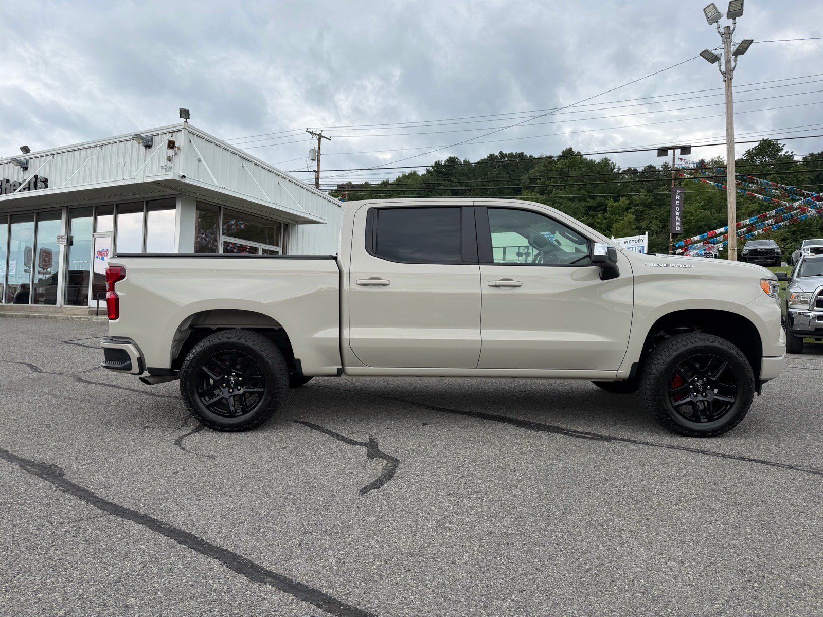 Used 2026 Chevrolet Silverado 1500 RST w/ RST Select Package AWD/4WD image 7