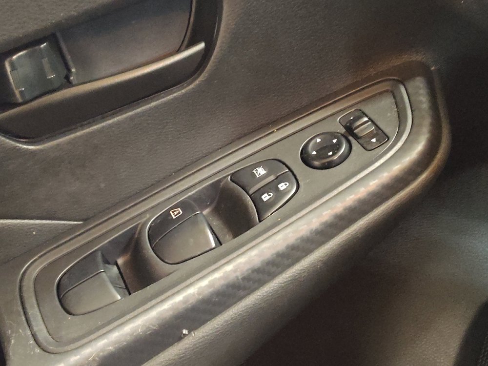 Used 2025 Nissan Versa S w/ Trunk Package FWD image 27