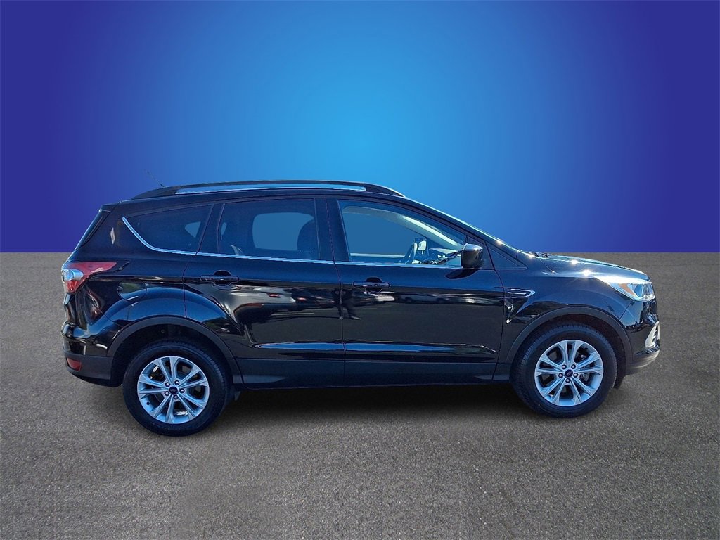 Used 2018 Ford Escape SE image 4