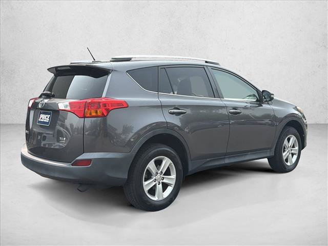 Used 2014 Toyota RAV4 XLE AWD/4WD image 5