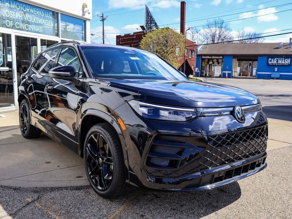 New 2026 Volkswagen Tiguan SE R-Line image 7