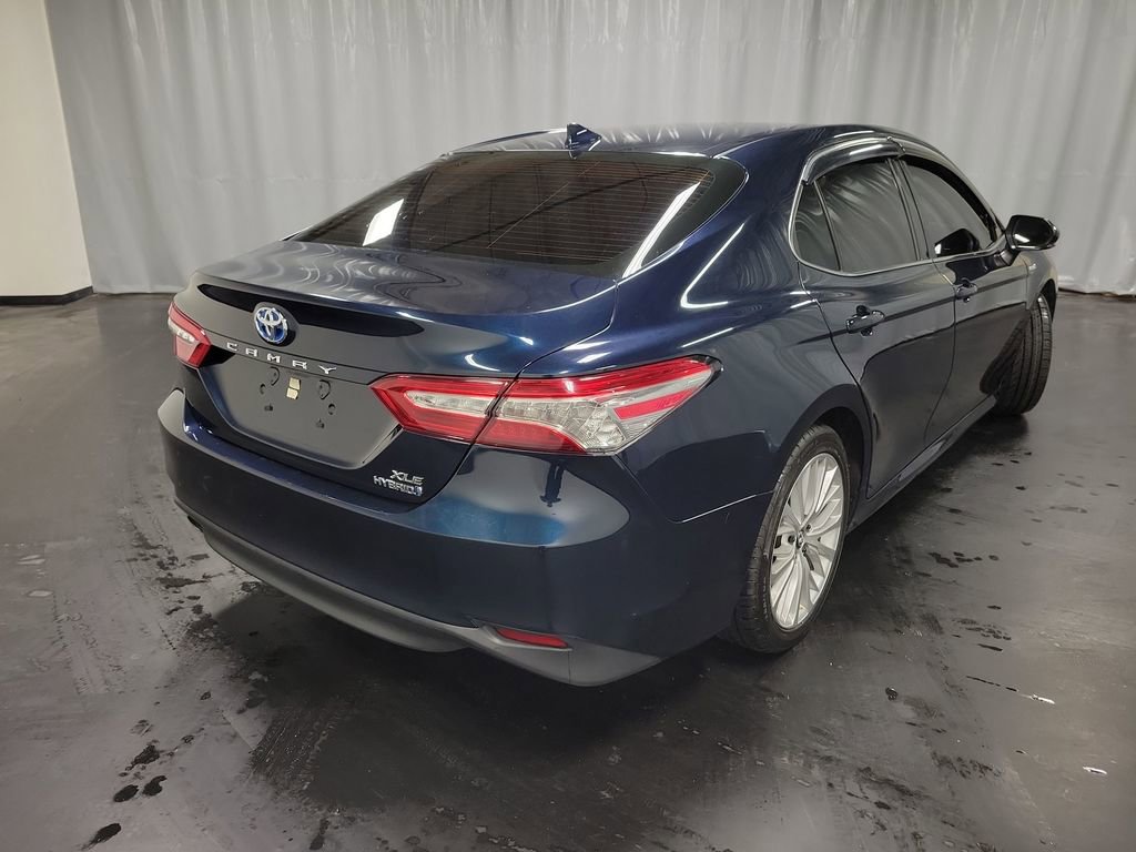 Used 2019 Toyota Camry XLE image 8