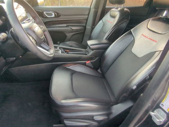 Used 2023 Jeep Compass Trailhawk image 11