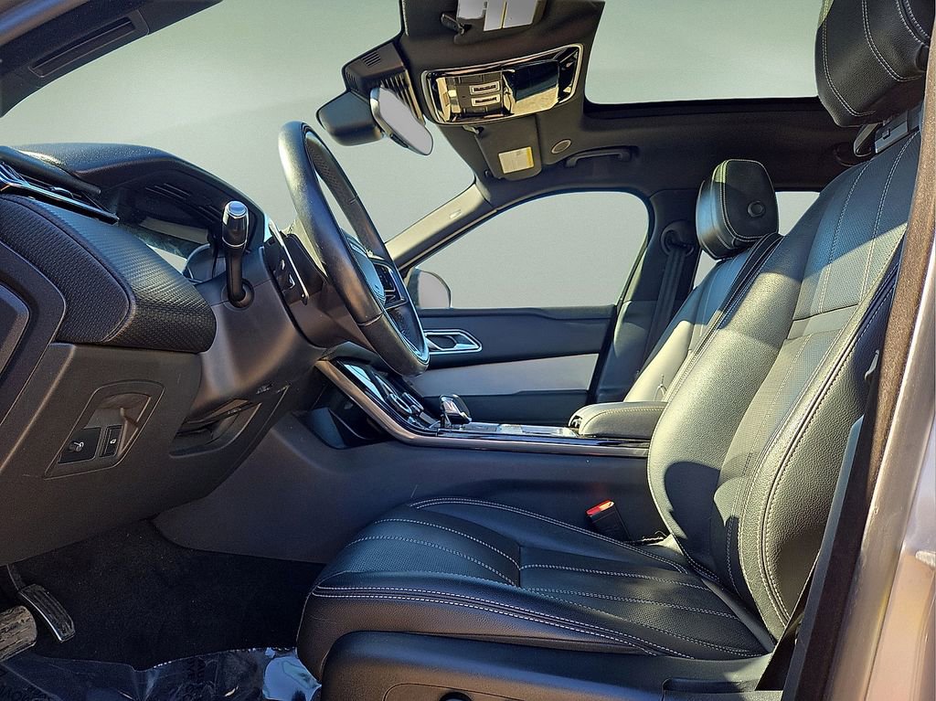 Used 2022 Land Rover Range Rover Velar R-Dynamic S image 23