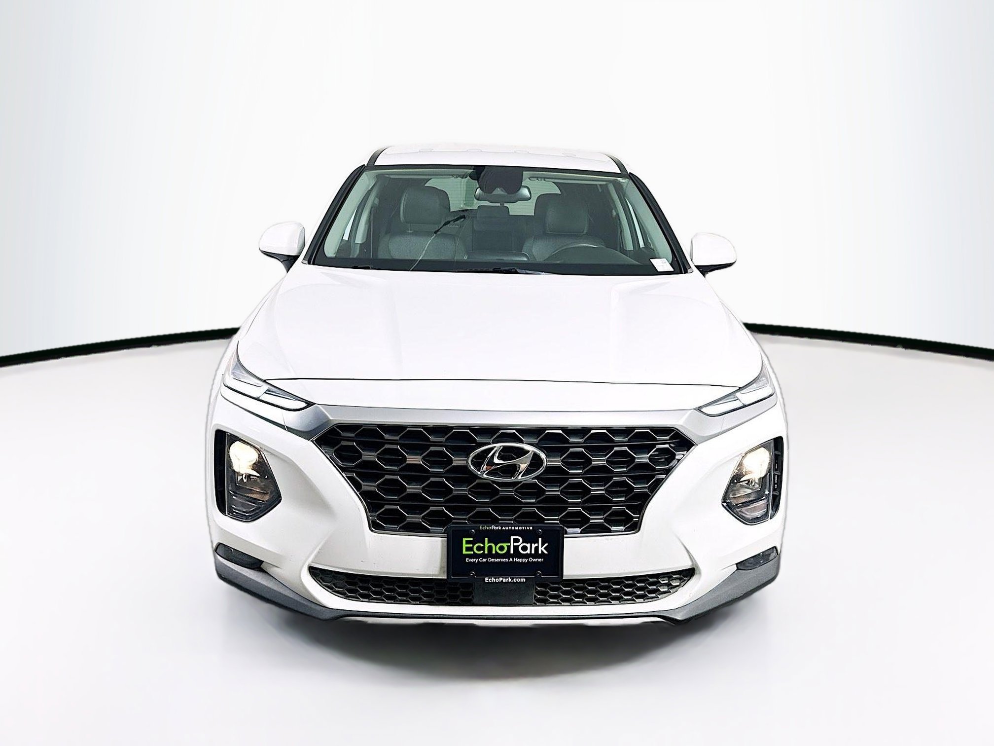 Used 2019 Hyundai Santa Fe SEL image 2