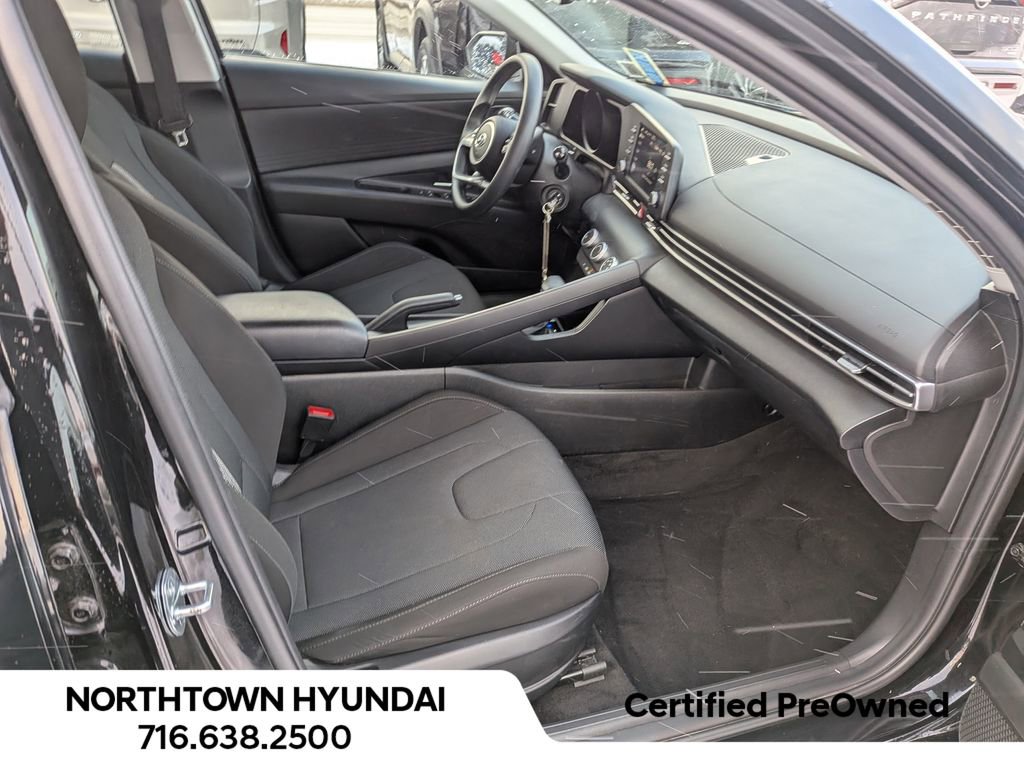 Certified 2023 Hyundai Elantra SE image 31