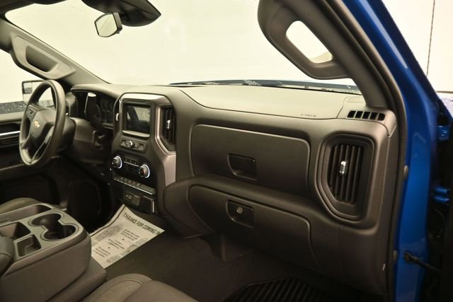 Used 2022 Chevrolet Silverado 1500 Custom w/ LPO, Dark Essentials Package AWD/4WD image 8