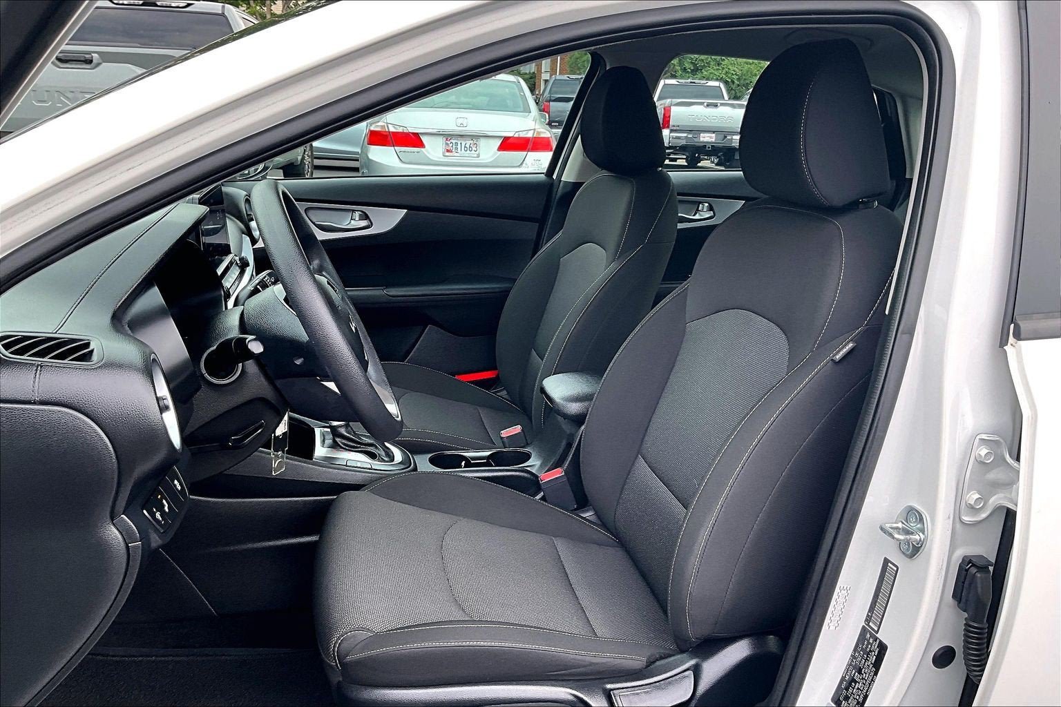 Used 2023 Kia Forte LXS w/ LXS Technology Package FWD image 22