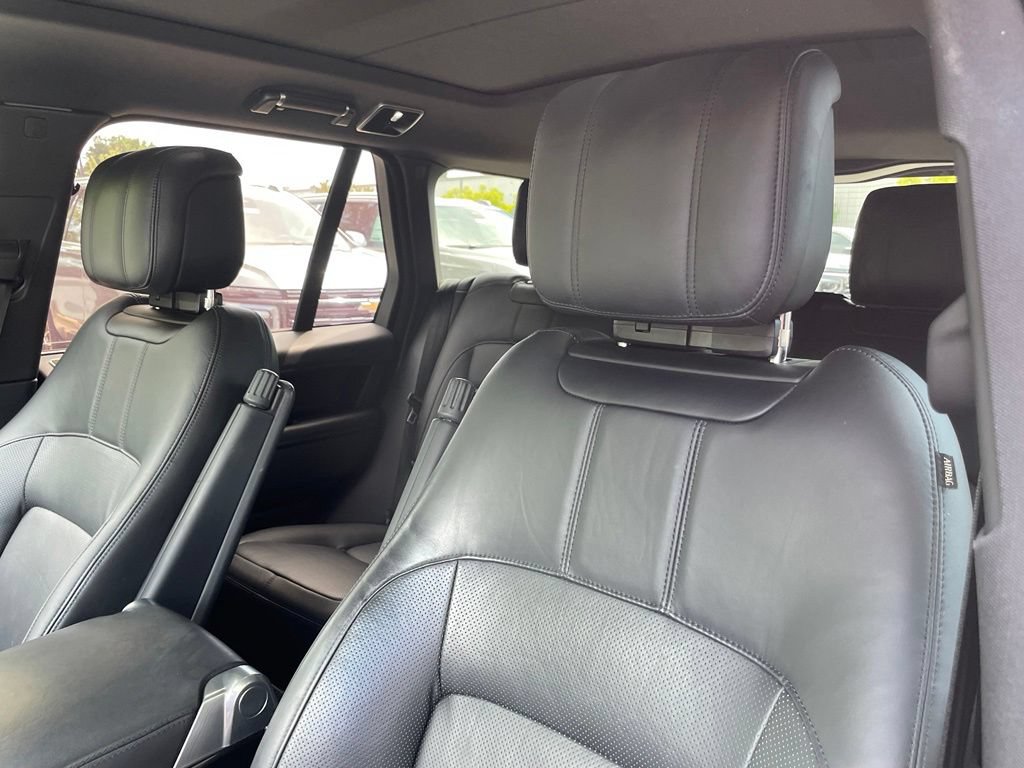 Used 2020 Land Rover Range Rover HSE AWD/4WD image 25